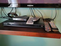 Samsung TV 43in with Samsung DVD Player (Buyer bring tools to carefully remove)