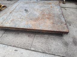 Scale, in-floor, explosion proof. Worked when removed.