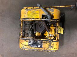 Hoist, air operated ... ton cable winch. Working condition.