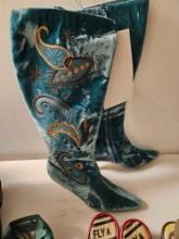 Lady's boots, 7.5