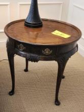 Chippendale style round end table 1 drawer, Baker furniture