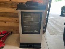 MasterBuilt Electric Smoker with Bluetooth compatibility