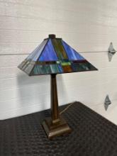 Desk lamp with stained leaded glass shade
