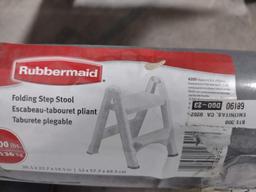 Rubbermaid Folding Step Stool