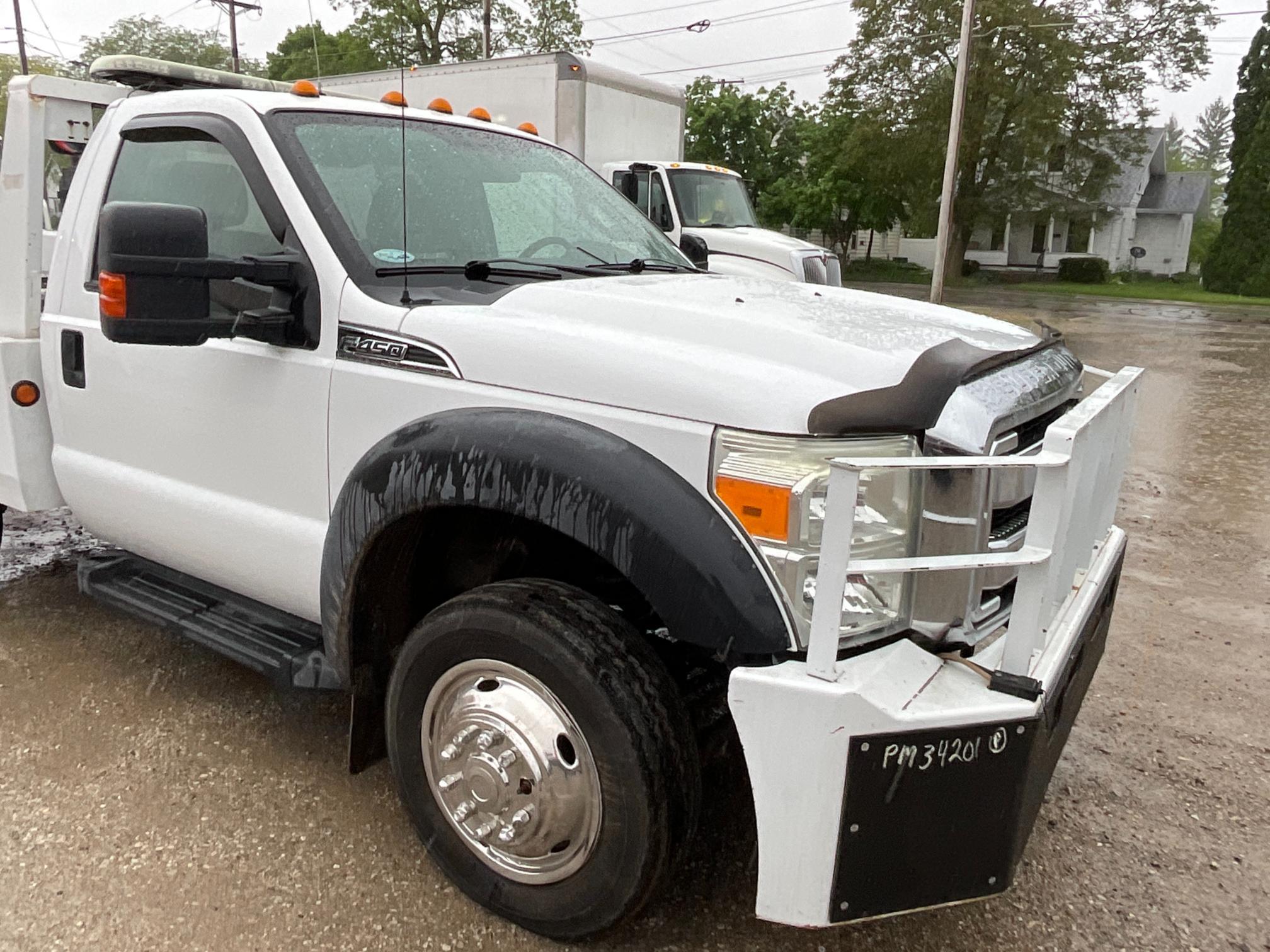 2011 Ford F450 Wrecker Truck