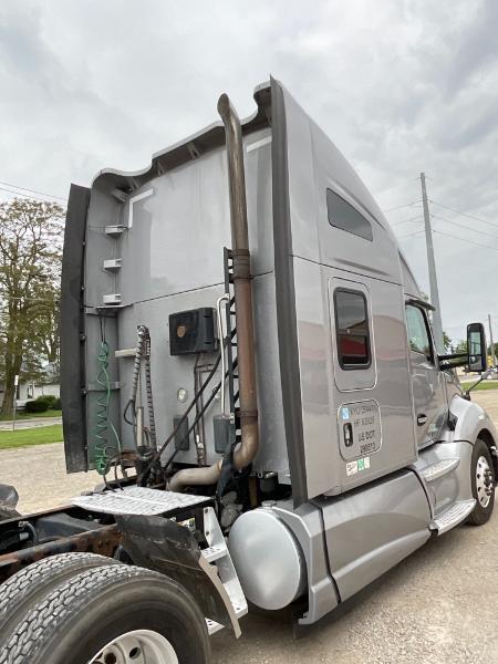 2017 Kenworth T680 Sleeper