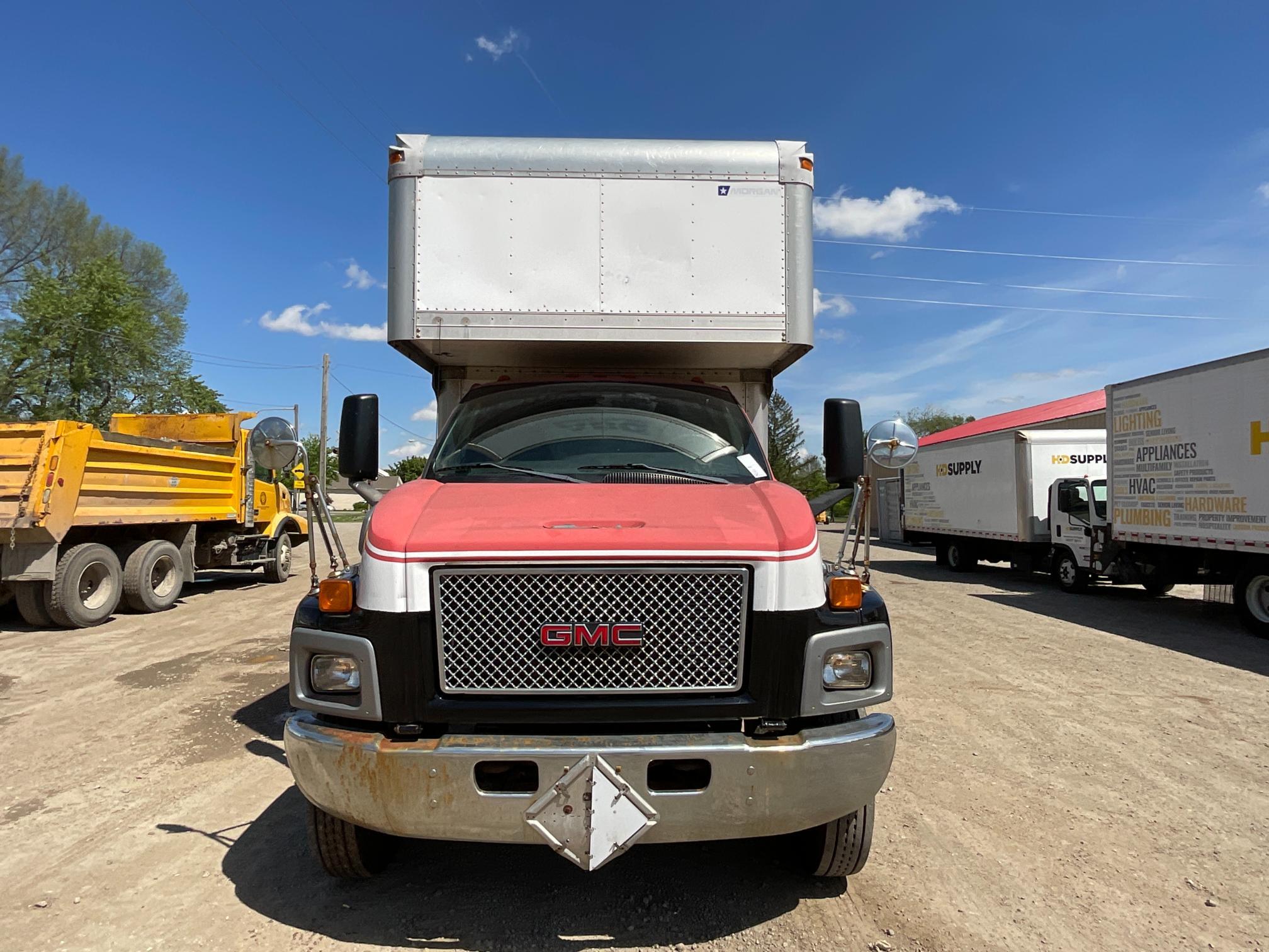 2006 GMC C6500 Box Truck