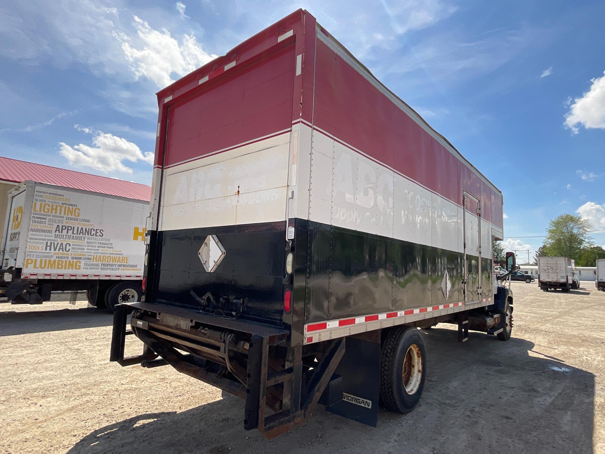 2006 GMC C6500 Box Truck