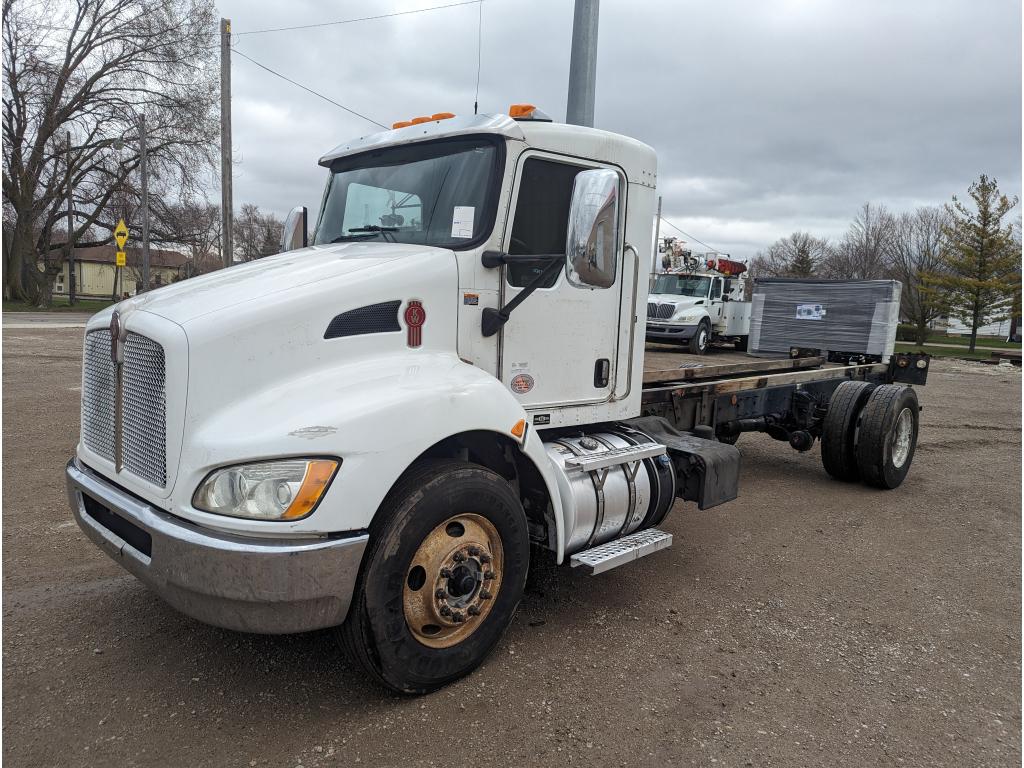 2017 Kenworth T370 Cab & Chassis