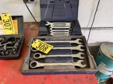LOT: 2-GEAR WRENCH COMBINATION METRIC WRENCH SETS, 7-PC & 4-PC
