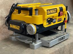 DeWalt DW735 Thirteen Inch Thickness Planer