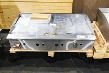 NEW SCRATCH & DENT CECILWARE PRO GCP48 48IN. GAS FLAT GRILL