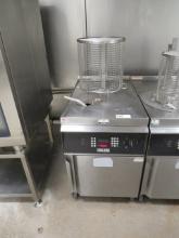 2021 GILES GEF-720 ELECTRIC FRYER WITH FILTER 208V/3PH