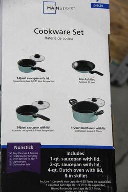 7-Piece Mainstays Cookware Set New in Original Box