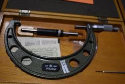 MITUTOYO OUTSIDE MICROMETER, 5"-6"/.0001" WITH CASE