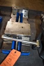 6" MACHINE VISE WITH HANDLE