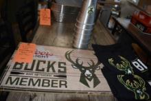 BUCKS/COORS LIGHT SIGN AND (3) BUCKS TOWELS AND