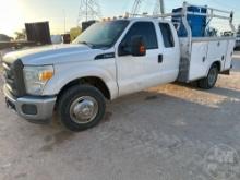 2012 FORD F-350 SUPER DUTY EXTENDED CAB DUALLY UTILITY TRUCK VIN: 1FD8X3G68CEB86240