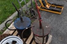 2 Oiler Pumps