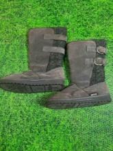 size 8 womens mukwks boots