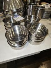 Stainless steel round pans