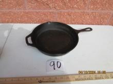 Lodge 8Sk Cast Iron Frying Pan