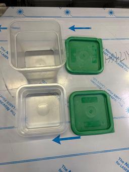 Cambro Square Plastic Food Containers with Lids