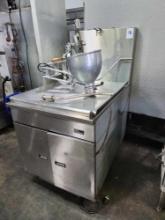Pitco 100 lb. Propane Donut Fryer with Dropper