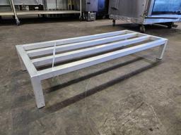 Winco 48 in. x 20 in. Aluminum Dunnage Rack