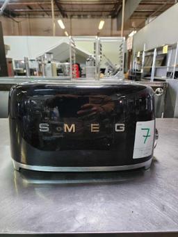 SMEG 2 Hole Toaster