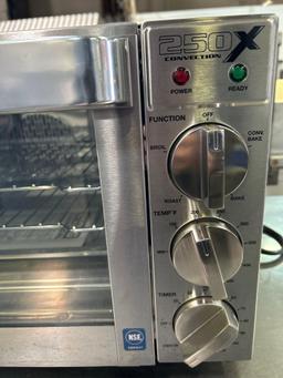 Never Used - Waring Electric Countertop Convection Oven