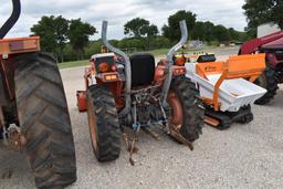 KUBOTA L2600 DT TRACTOR W/ KUBOTA LB400 LOADER (SERIAL # 52896) (SHOWING APPX 4,736 HOURS, UP TO THE