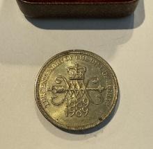 1989 £2 COIN 300TH ANNIVERSARY BILL OF RIGHTS