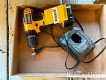 Dewalt 12 volt drill, one battery & charger