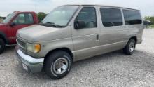 2002 Ford Econoline 150 XLT