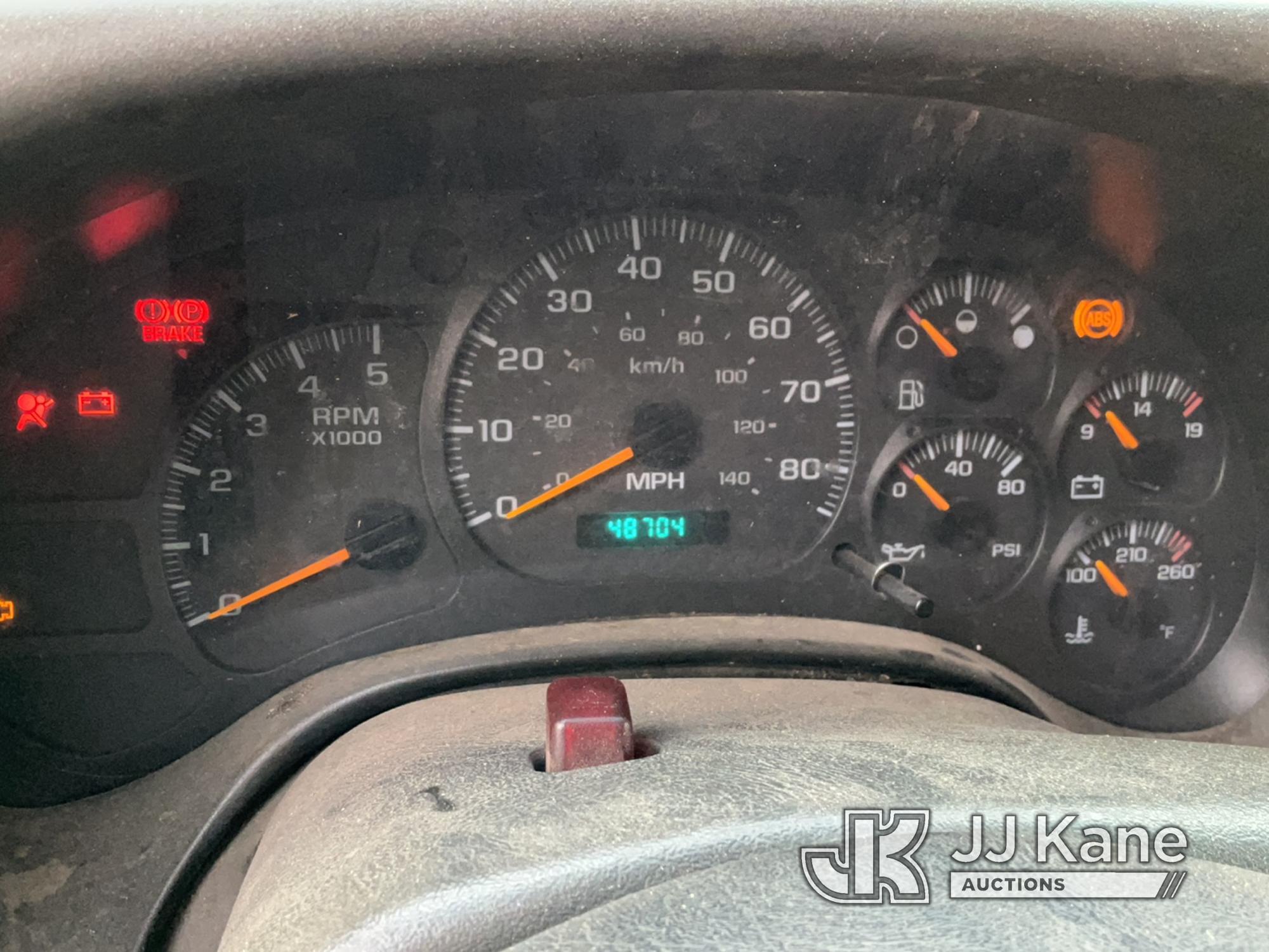 (Conway, AR) 2009 GMC C6500 Chipper Dump Truck Runs) (Does Not Move, Trans Out, Odometer Does Not Tr