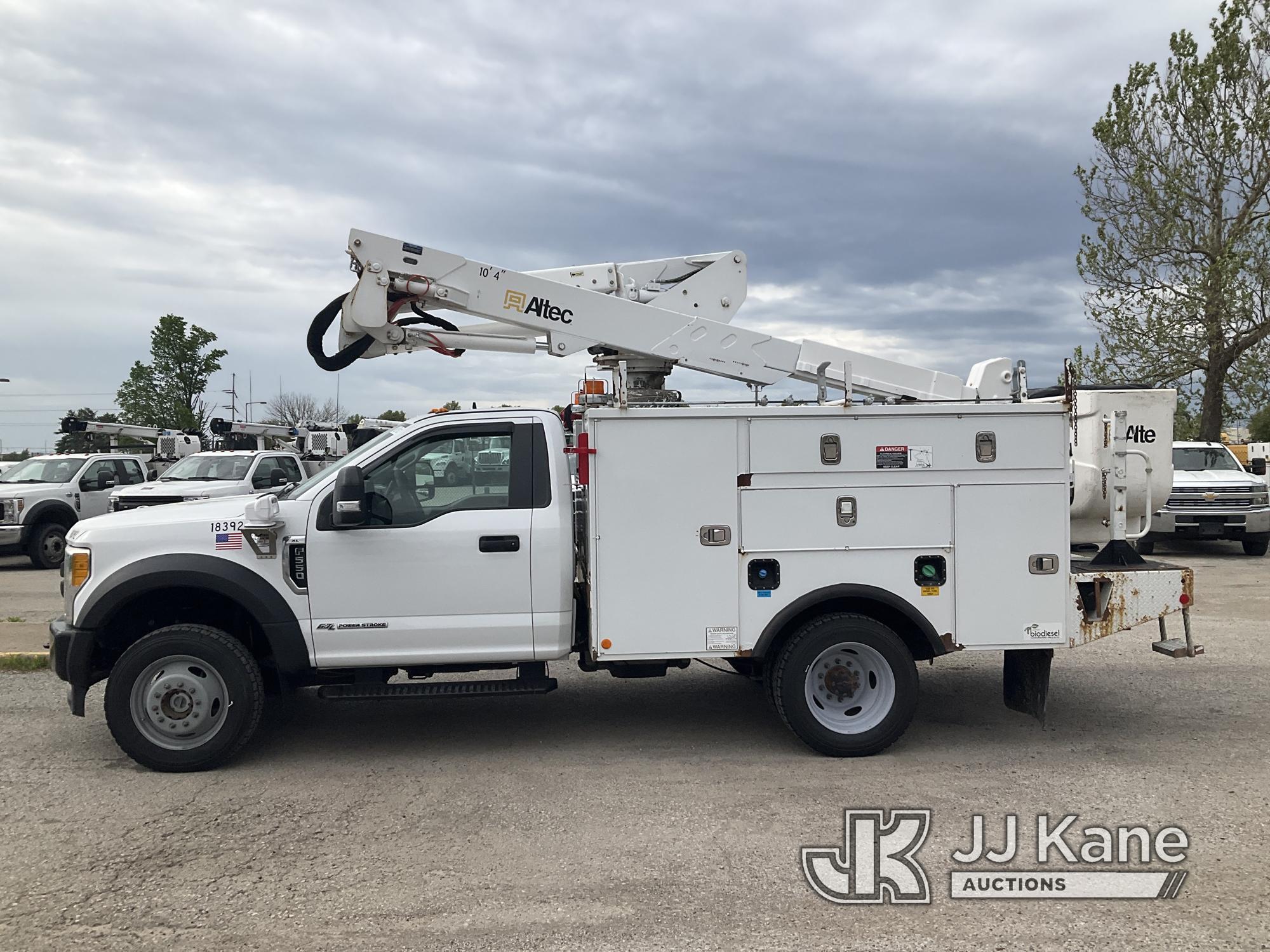 (Kansas City, MO) Altec AT37G, Articulating & Telescopic Bucket mounted behind cab on 2017 Ford F550