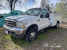 2004 Ford F350 4x4 Enclosed Service Truck Runs & Moves) (Jump to Start