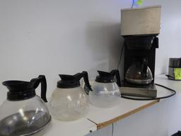 Bunn coffee brewer/warmer, w/ 4) decanters