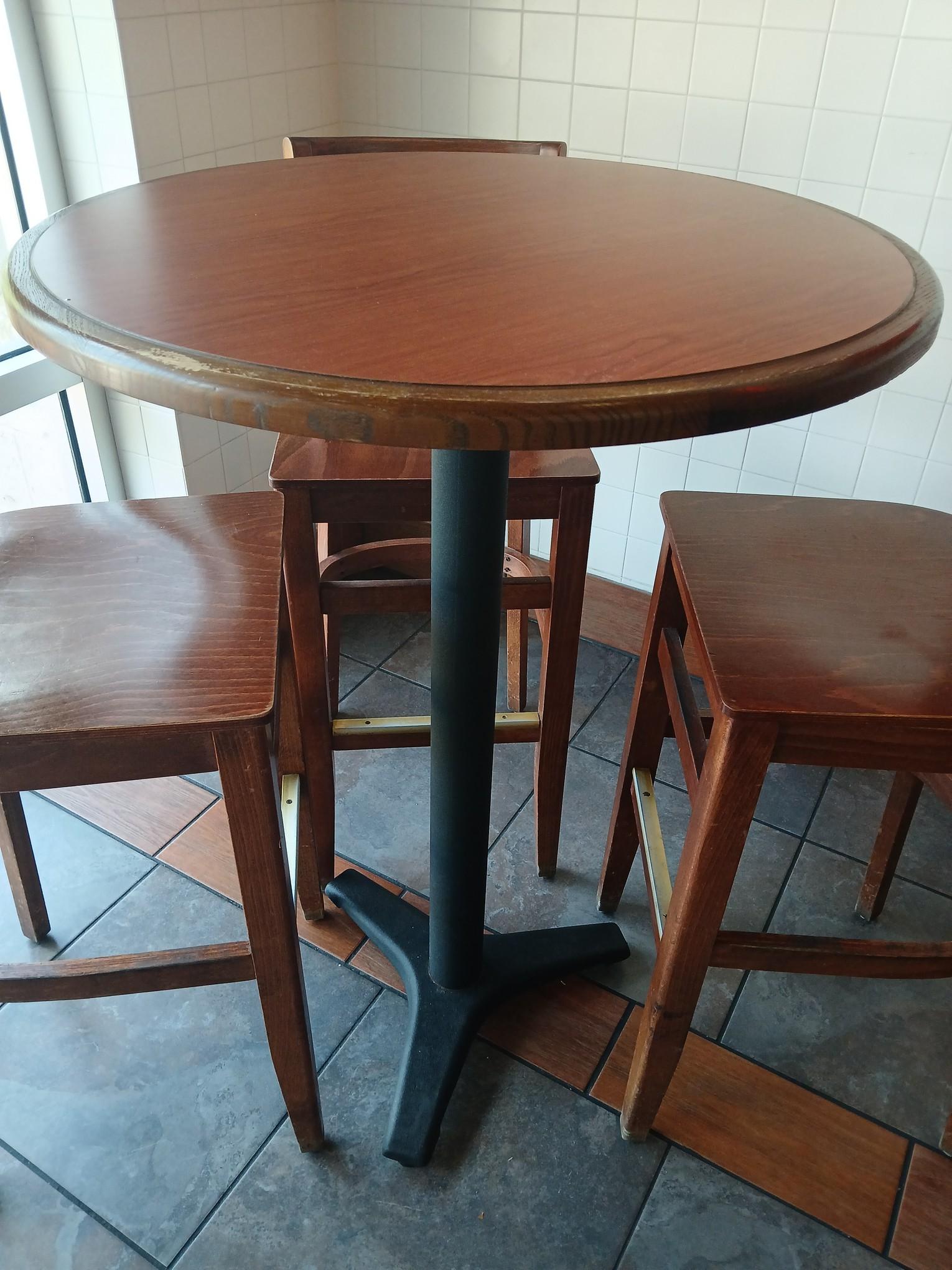 Bar Height Table & Bar Stool Set / Light Wood 5 Pc Table & Bar Stools