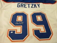 Wayne Gretzky of the Edmonton Oilers signed autographed hockey jersey PAAS COA 879
