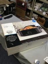 New in box, 14 quart roaster oven