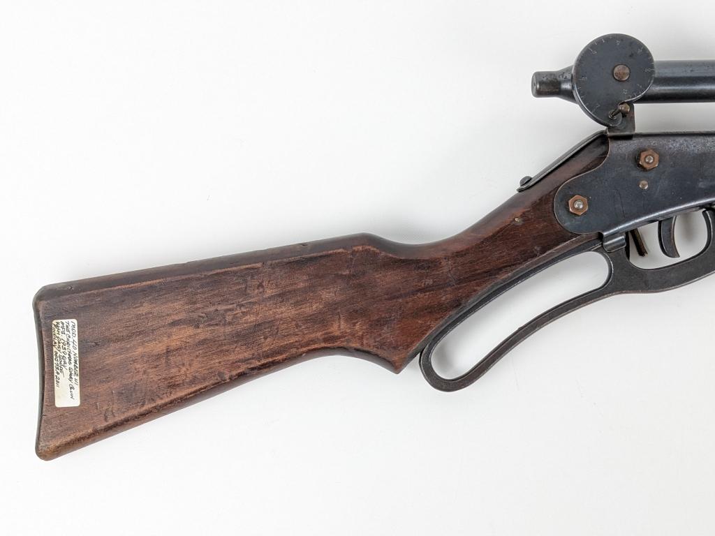 Vtg Daisy Model 40 No. 111 Red Ryder BB Gun