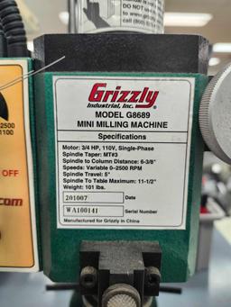 Grizzly Mini Milling Machine