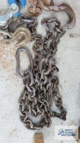 chain and hooks