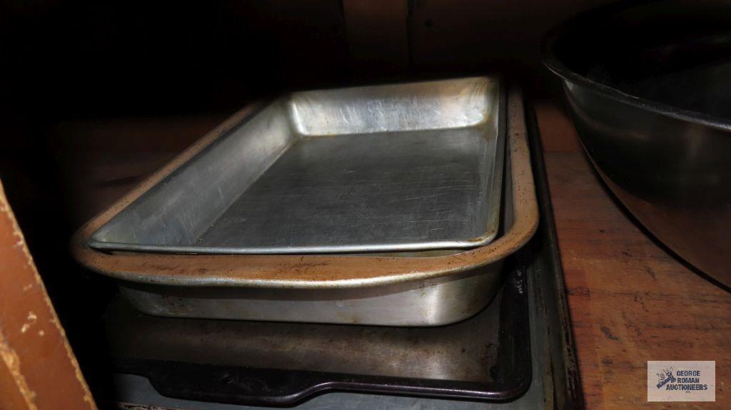Lot of sheet pans and etc
