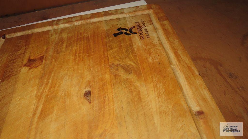 Wooden cutting board, rolling pin and etc