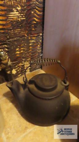Cast-iron kettle