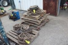 (4) Pallets w/Various Size Deck Chain