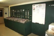 MSI Electrical Switch Control Center w/Walk-In Compartment